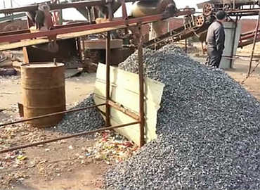 小型易拉罐破碎機，個體生產現場